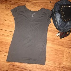 Stretchy tee Grey vneck  fitted women’s top tee tshirt